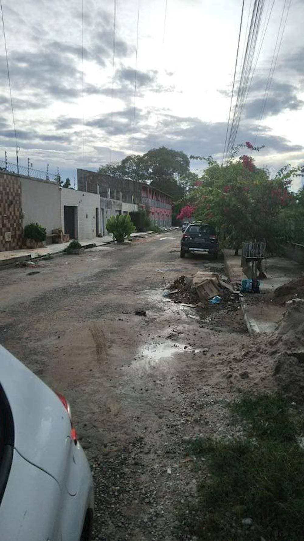 Foto 3 de 13: Casa em leilão em Juazeiro do Norte - CE — Casa, Padrão, 2 vaga(s) de garagem