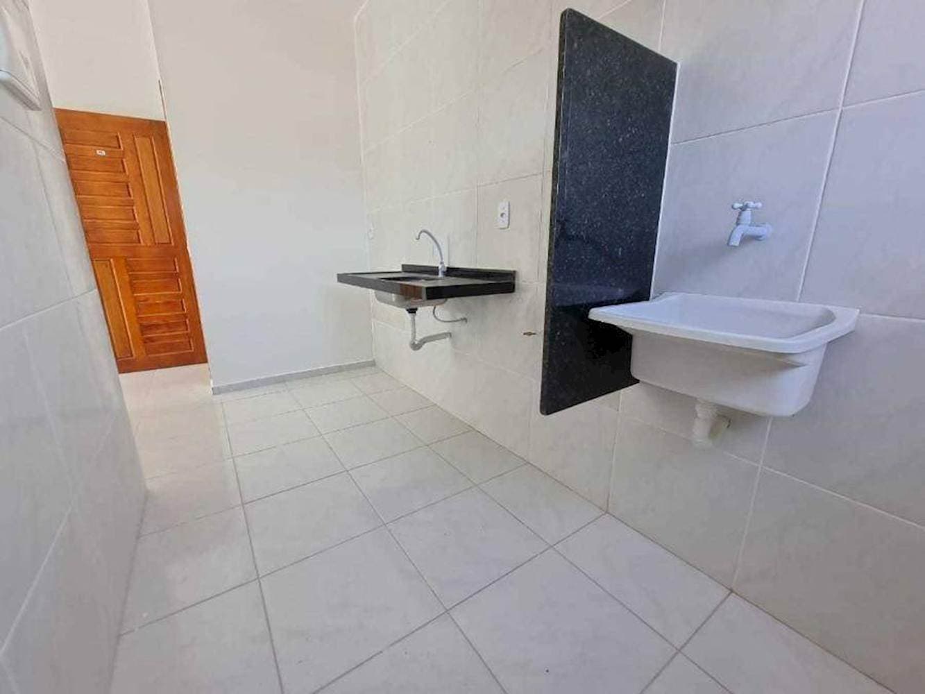 Foto 12 de 15: Apartamento em leilão em Pacatuba - CE — Apartamento, Padrão, 1 vaga(s) de garagem