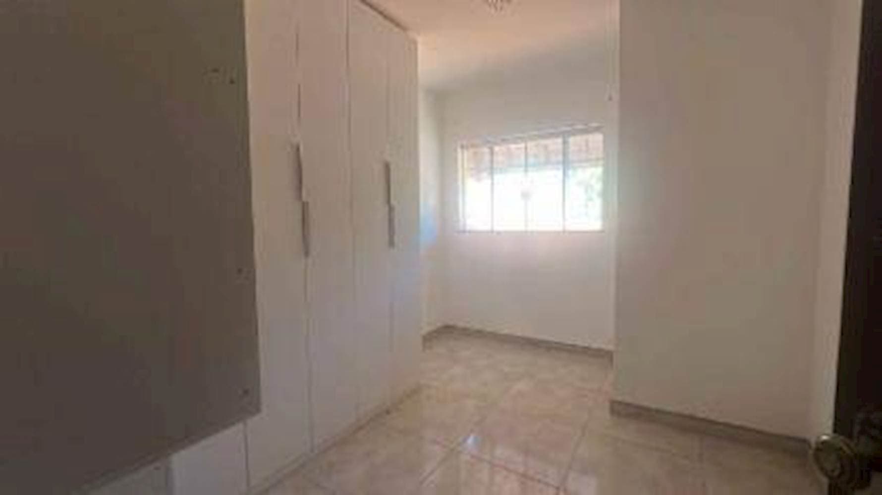 Foto 23 de 29: Casa em leilão em Tupã - SP — Casa, Padrão, 1 vaga(s) de garagem