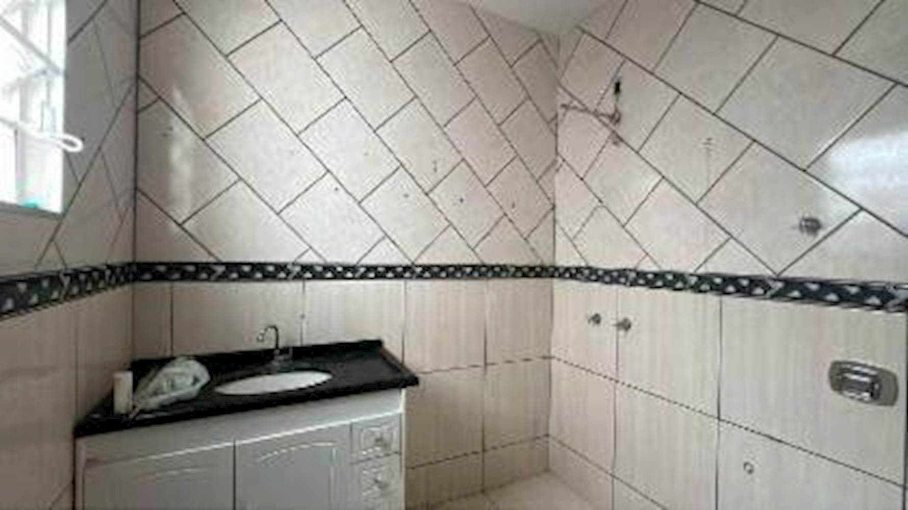 Foto 24 de 29: Casa em leilão em Tupã - SP — Casa, Padrão, 1 vaga(s) de garagem