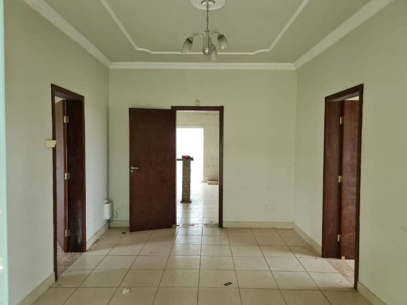 Foto 5 de 18: Casa em leilão em Formiga - MG — Casa na Esplanada Do Castelo - Formiga/MG