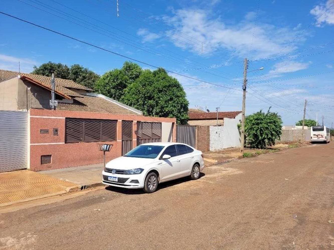 Foto 7 de 38: Casa em leilão em Santa Helena de Goiás - GO — Casa no Parque Residencial Isaura em Santa Helena De Goiás/GO