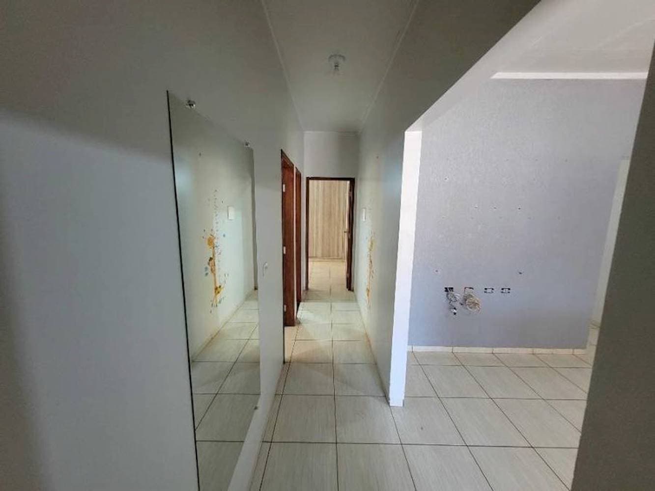 Foto 11 de 38: Casa em leilão em Santa Helena de Goiás - GO — Casa no Parque Residencial Isaura em Santa Helena De Goiás/GO