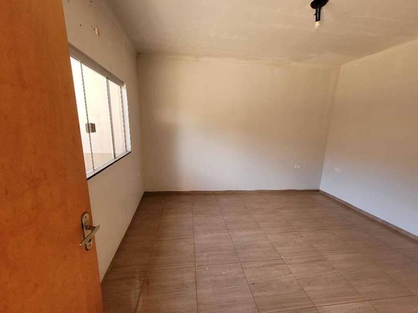 Foto 22 de 38: Casa em leilão em Santa Helena de Goiás - GO — Casa no Parque Residencial Isaura em Santa Helena De Goiás/GO