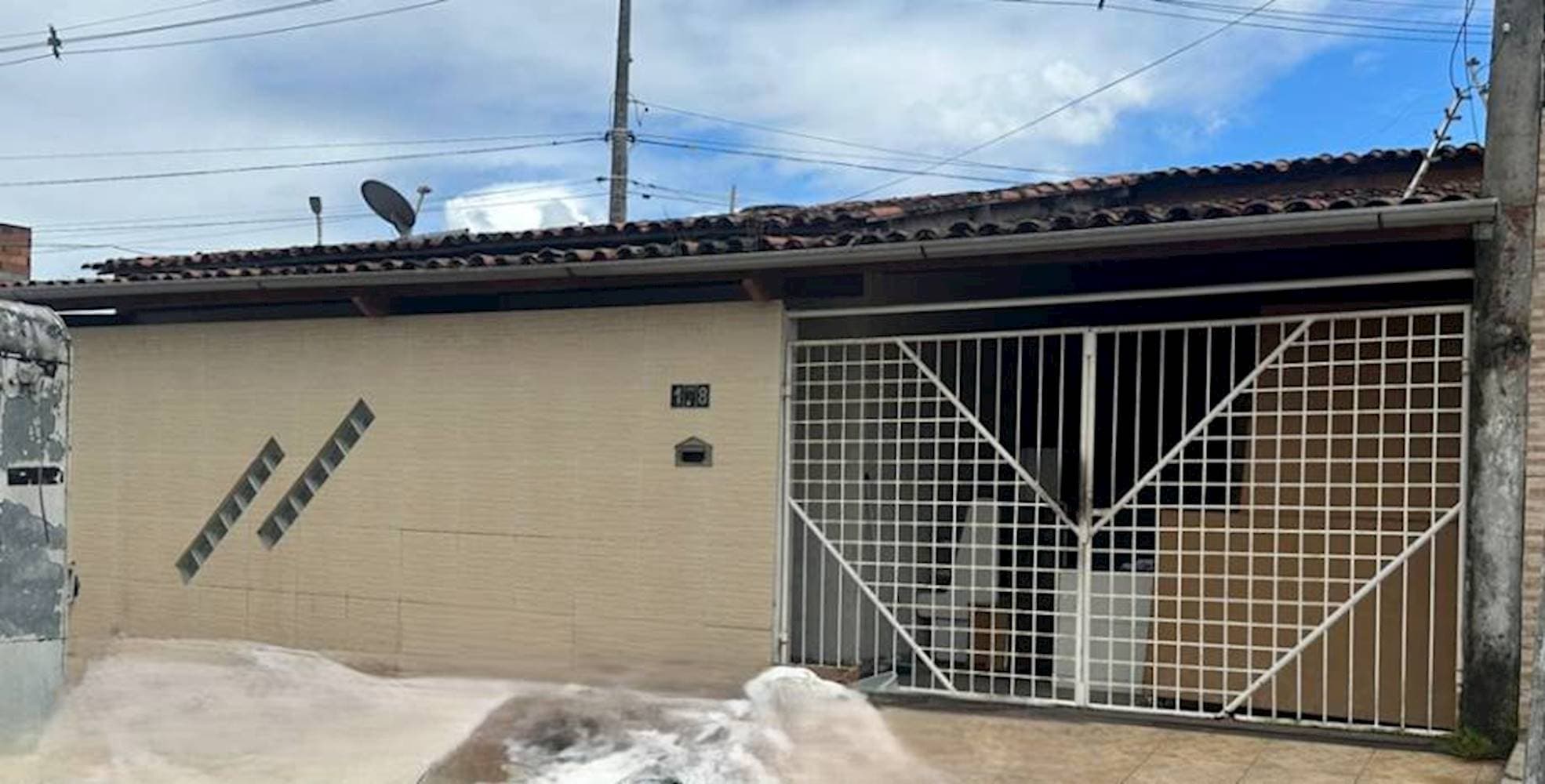 Foto 1 de 6: Casa em leilão em Feira de Santana - BA — Casa no Jardim Acacia - Feira De Santana/BA