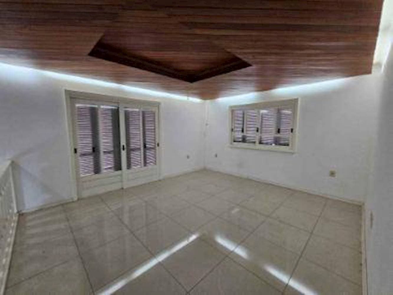Foto 26 de 33: Casa em leilão em Canoas - RS — Casa em Estância Velha - Canoas/RS