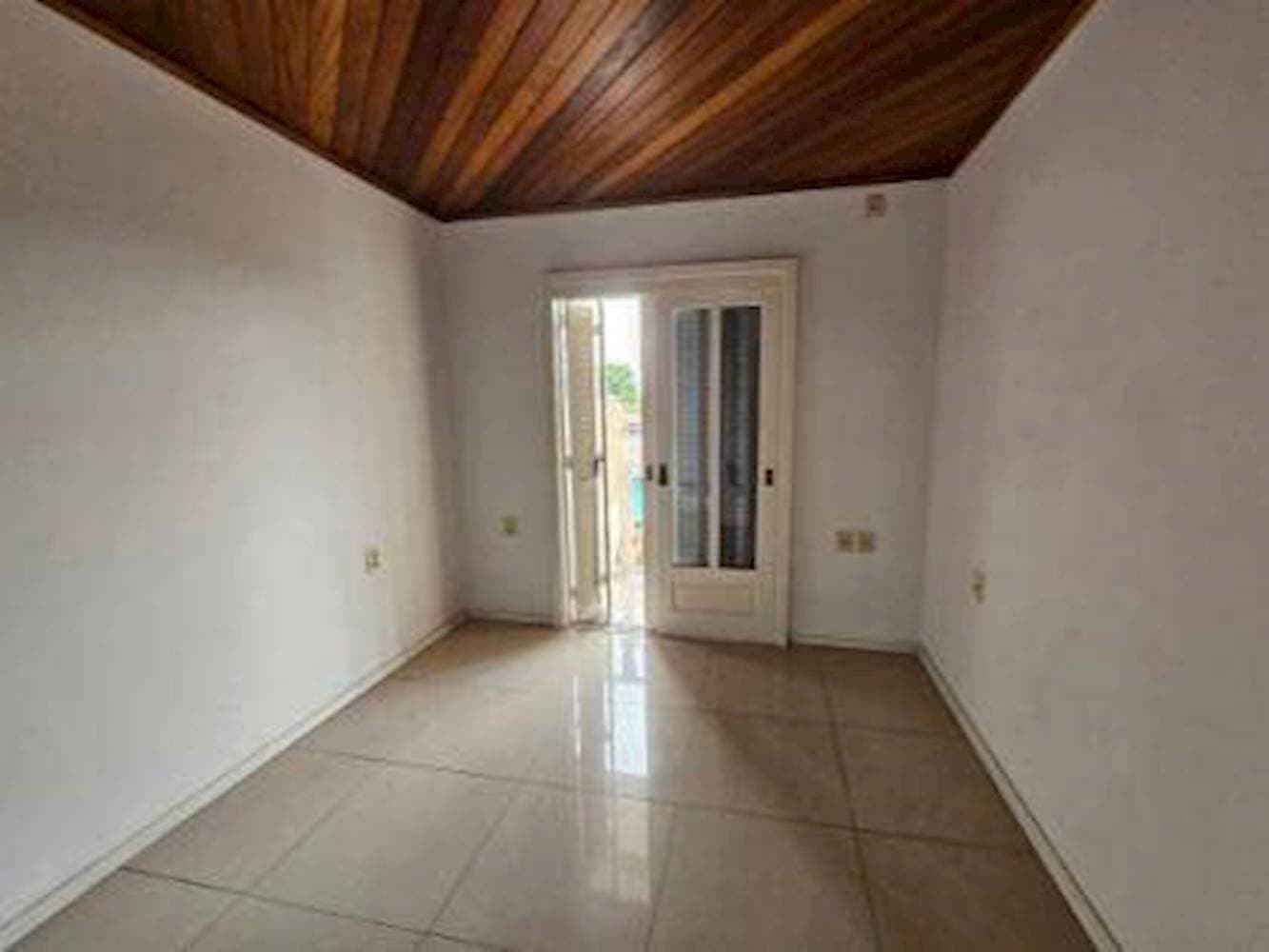 Foto 27 de 33: Casa em leilão em Canoas - RS — Casa em Estância Velha - Canoas/RS