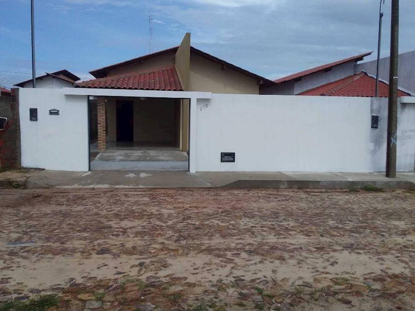 Foto 6 de 30: Casa em leilão em Parnaíba - PI — Casa em  Dirceu Arcoverde - Parnaíba/PI