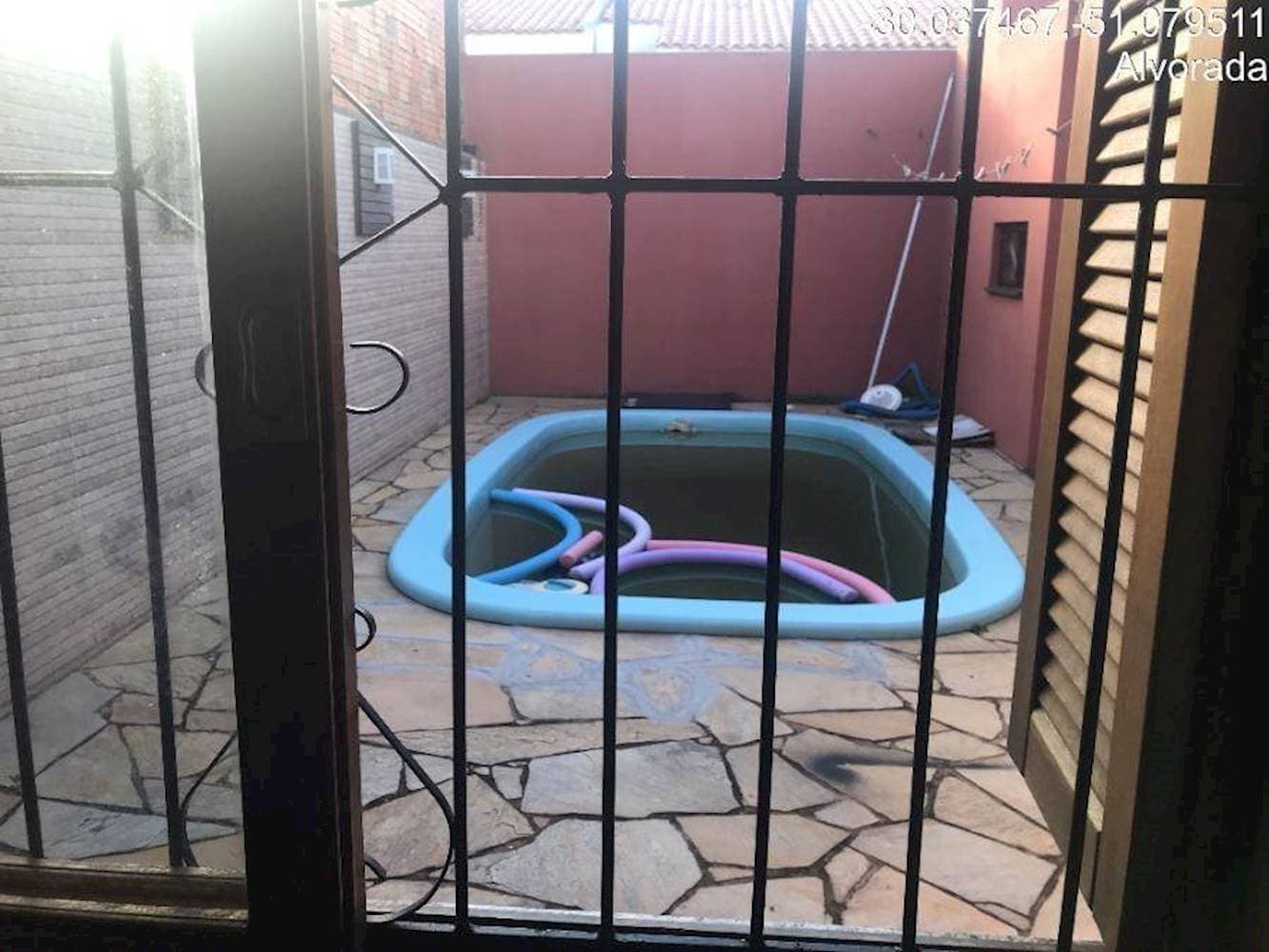 Foto 8 de 11: Casa em leilão em Alvorada - RS — Casa no Jardim Algarve - Alvorada/RS