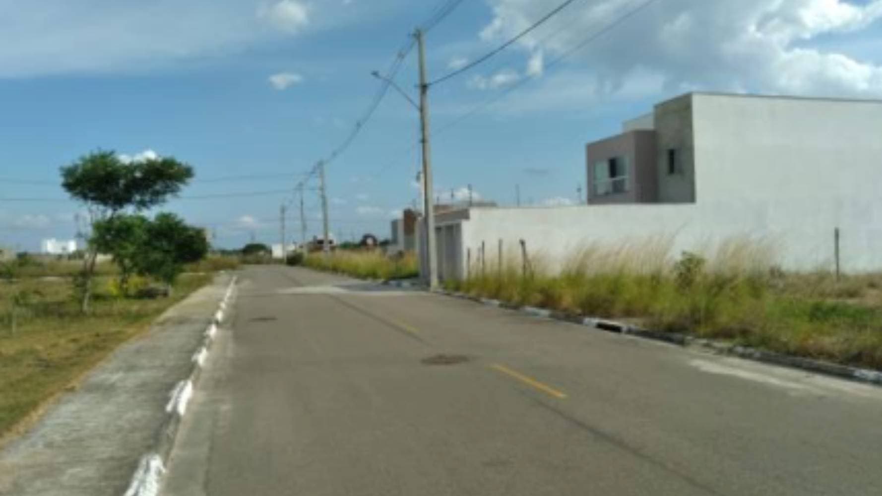 Foto 3 de 3: Terreno em leilão em Feira de Santana - BA — Terreno no Loteamento Veredas Feira de Santana -  Registro - Feira de Santana/BA