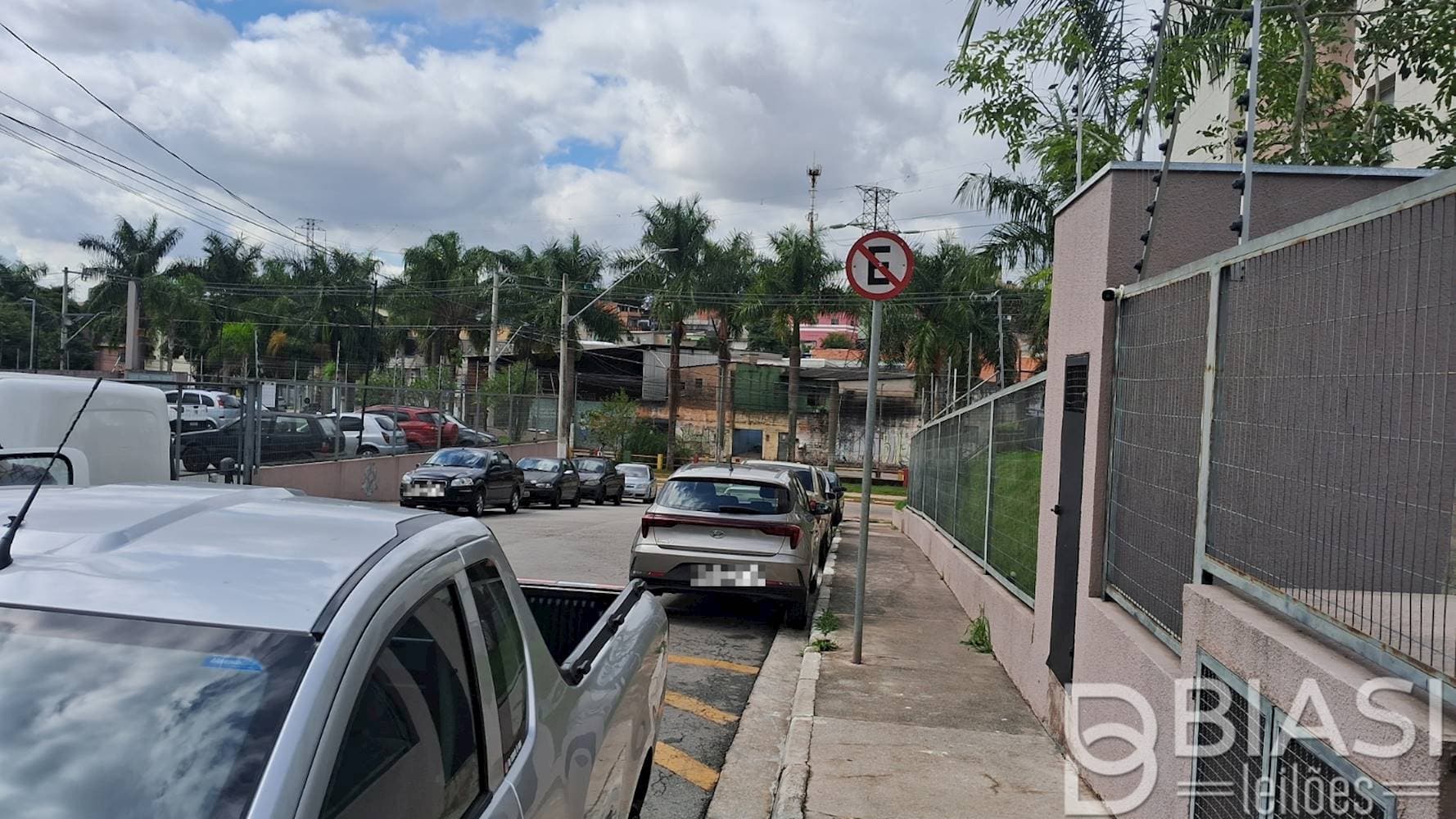 Foto 4 de 7: Apartamento em leilão em Embu das Artes - SP — Apartamento no "Condomínio Portal das Artes I' - Jardim Independência - Embu das Artes/SP