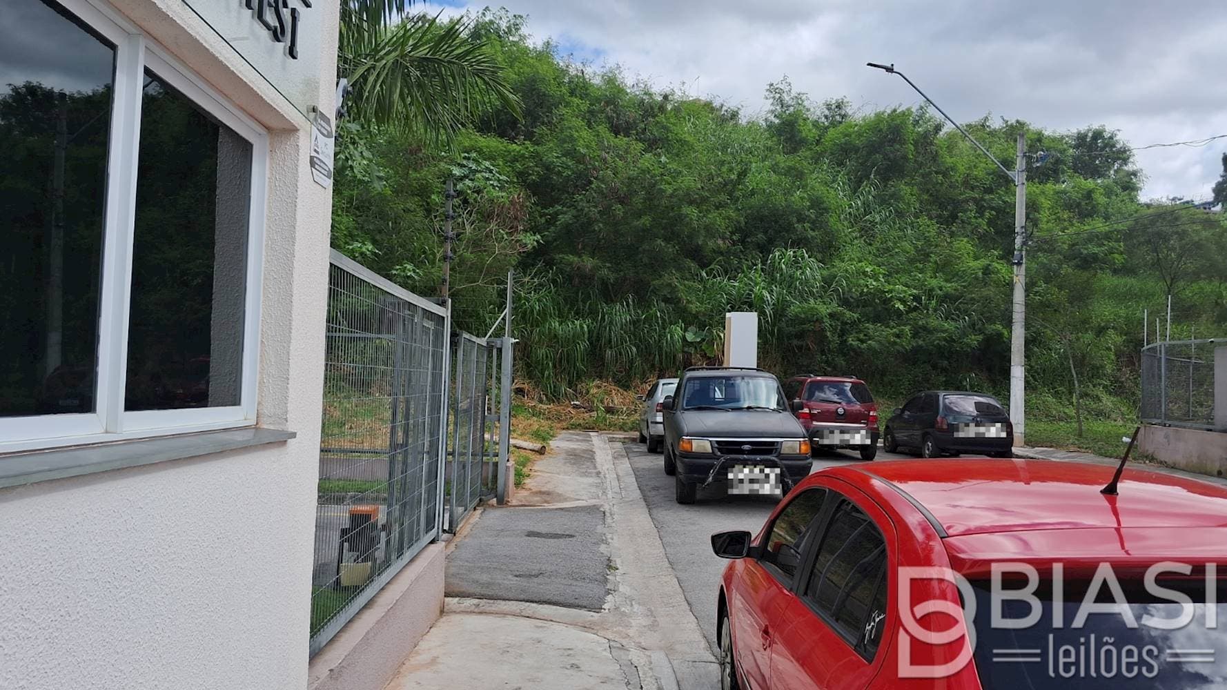 Foto 5 de 7: Apartamento em leilão em Embu das Artes - SP — Apartamento no "Condomínio Portal das Artes I' - Jardim Independência - Embu das Artes/SP
