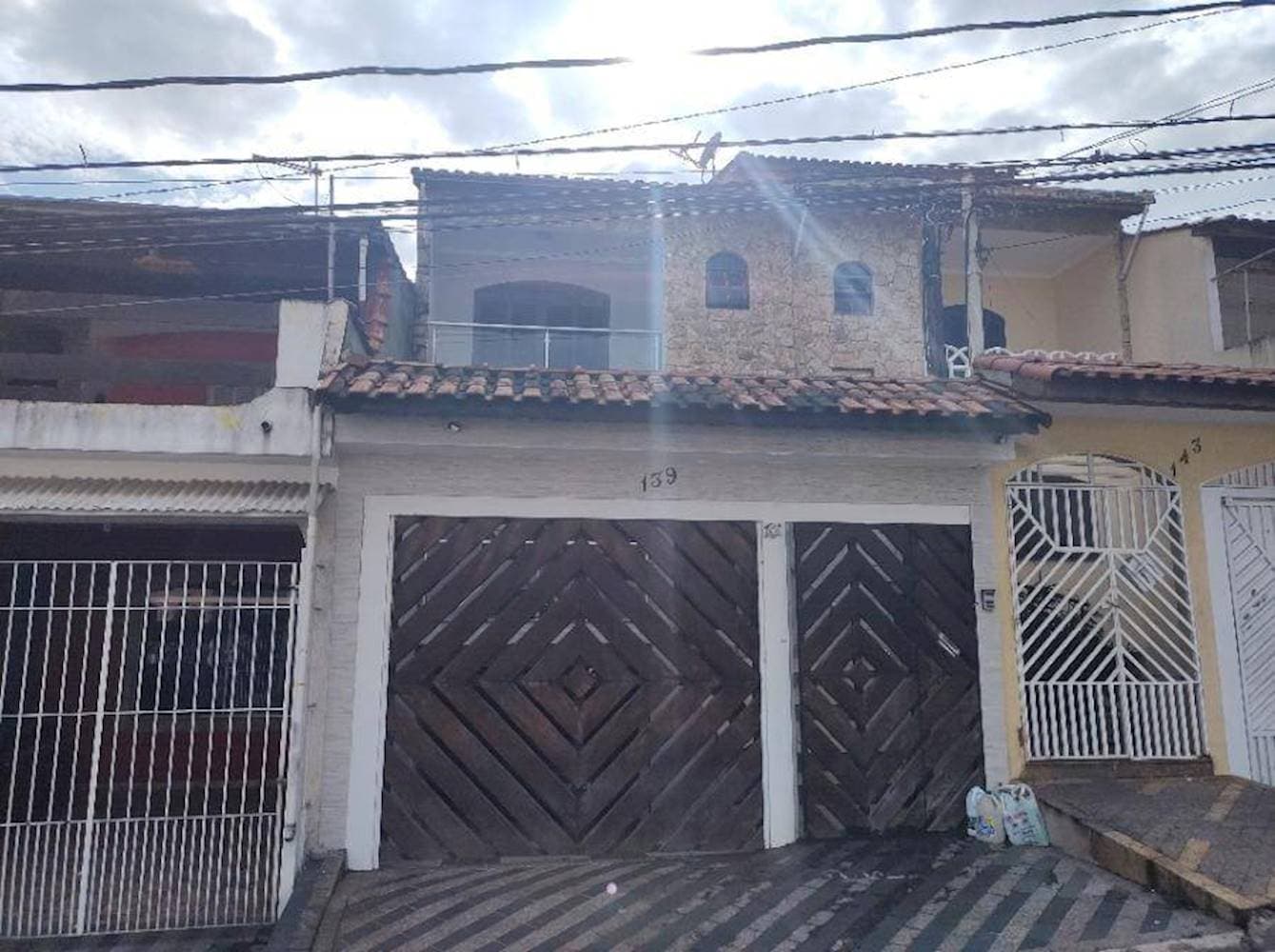 Foto 1 de 23: Casa em leilão em Santo André - SP — Casa no Jardim Marek - Santo André/SP