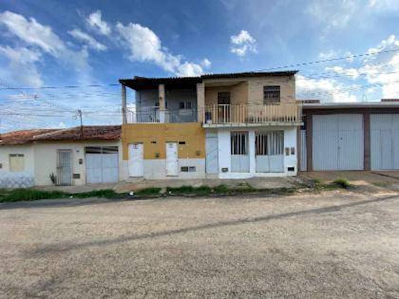 Foto 1 de 17: Casa em leilão em Irecê - BA — Casa no Recanto das Árvores em Irecê/BA