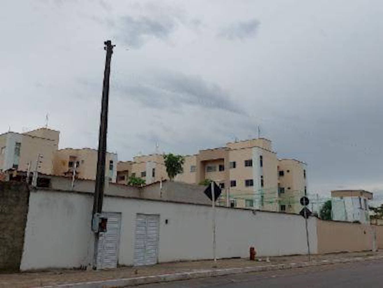 Foto 3 de 3: Apartamento em leilão em Caucaia - CE — Apartamento em Icarai - Caucaia/CE