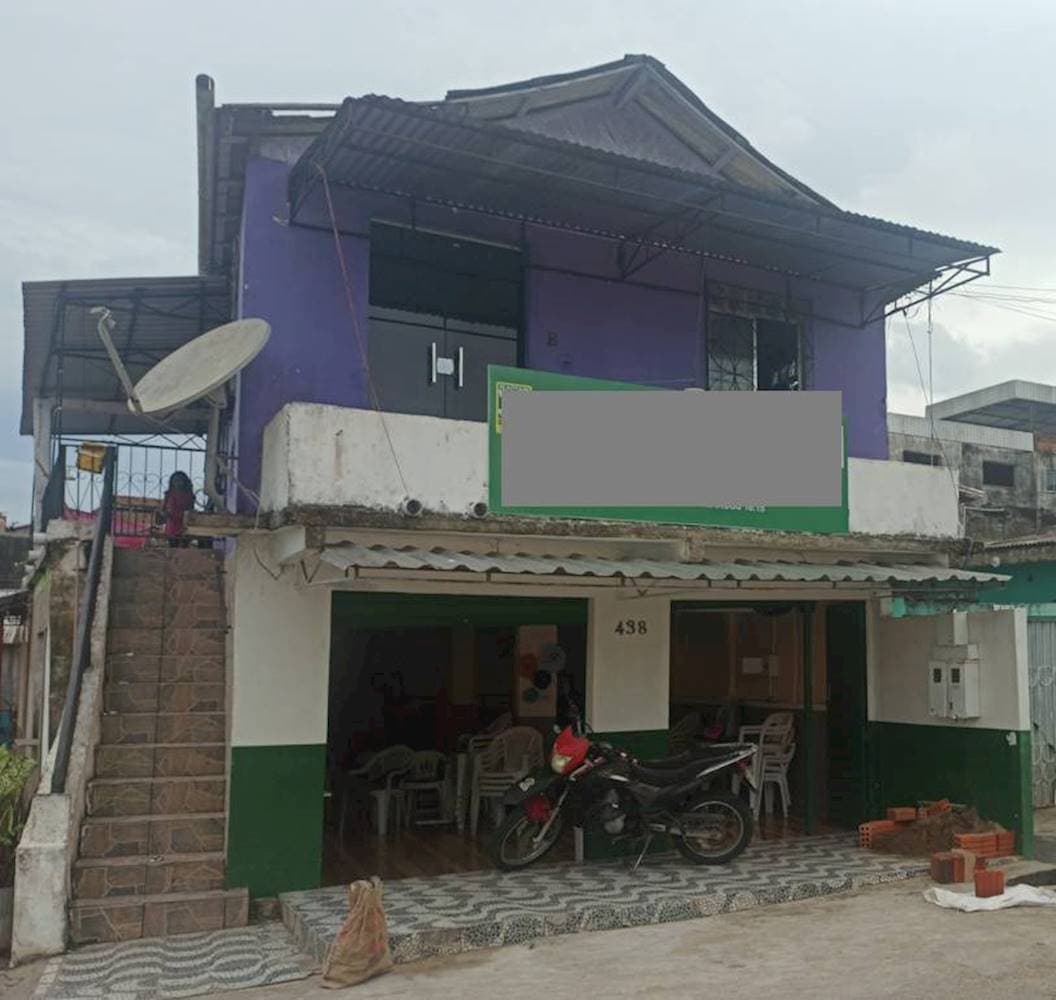 Foto 1 de 3: Casa em leilão em Tefé - AM — Casa no Centro - Tefé/AM
