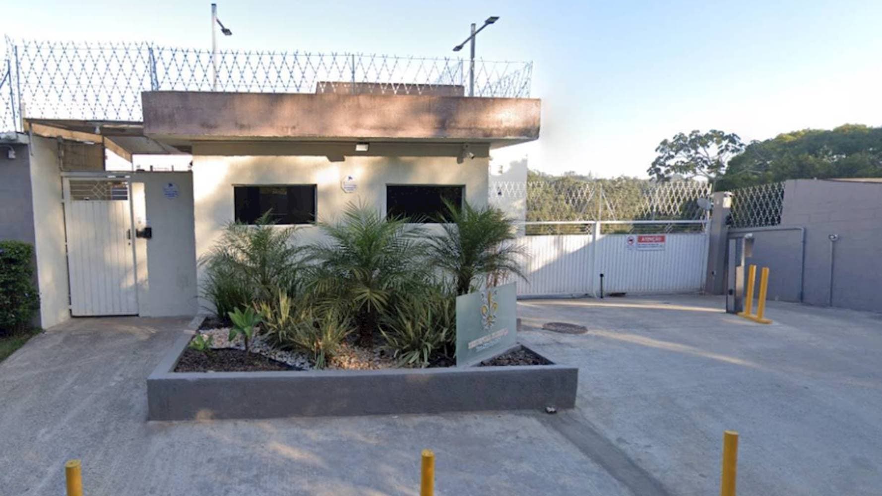Foto 1 de 4: Apartamento em leilão em Cotia - SP — Apartamento no "Residencial Florença" em Cemucam - Cotia/SP