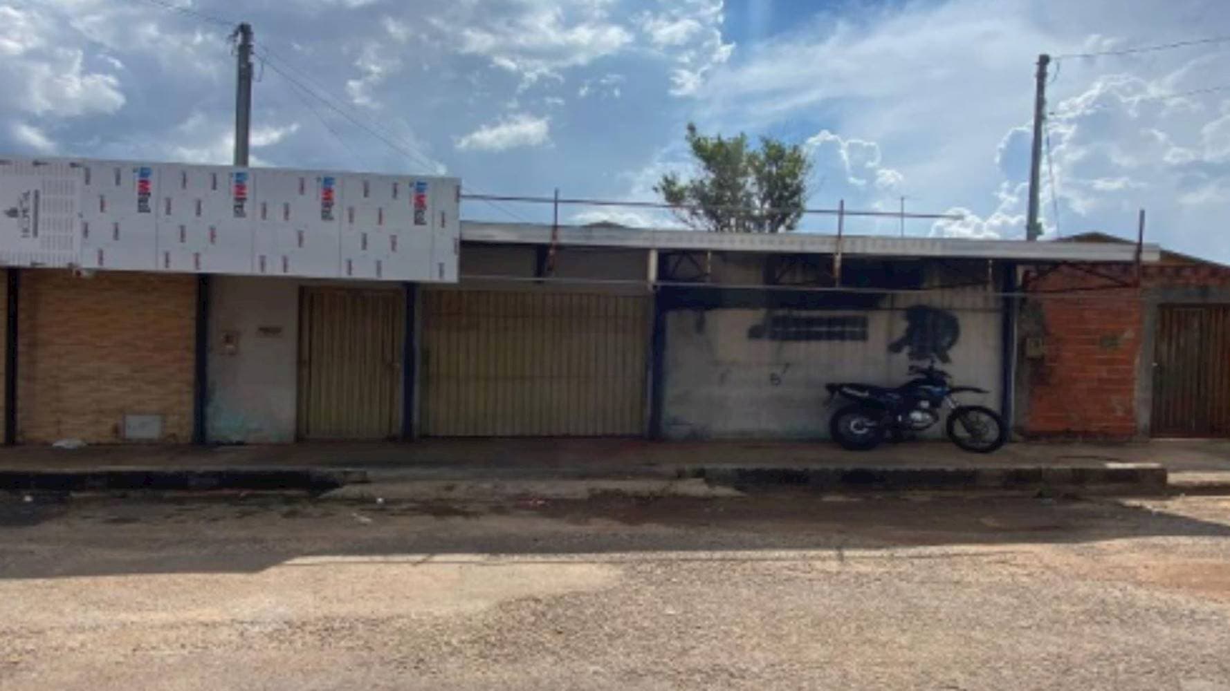 Foto 1 de 4: Casa em leilão em Anápolis - GO — Casa no Residencial Jardim Itália I - Anápolis/GO