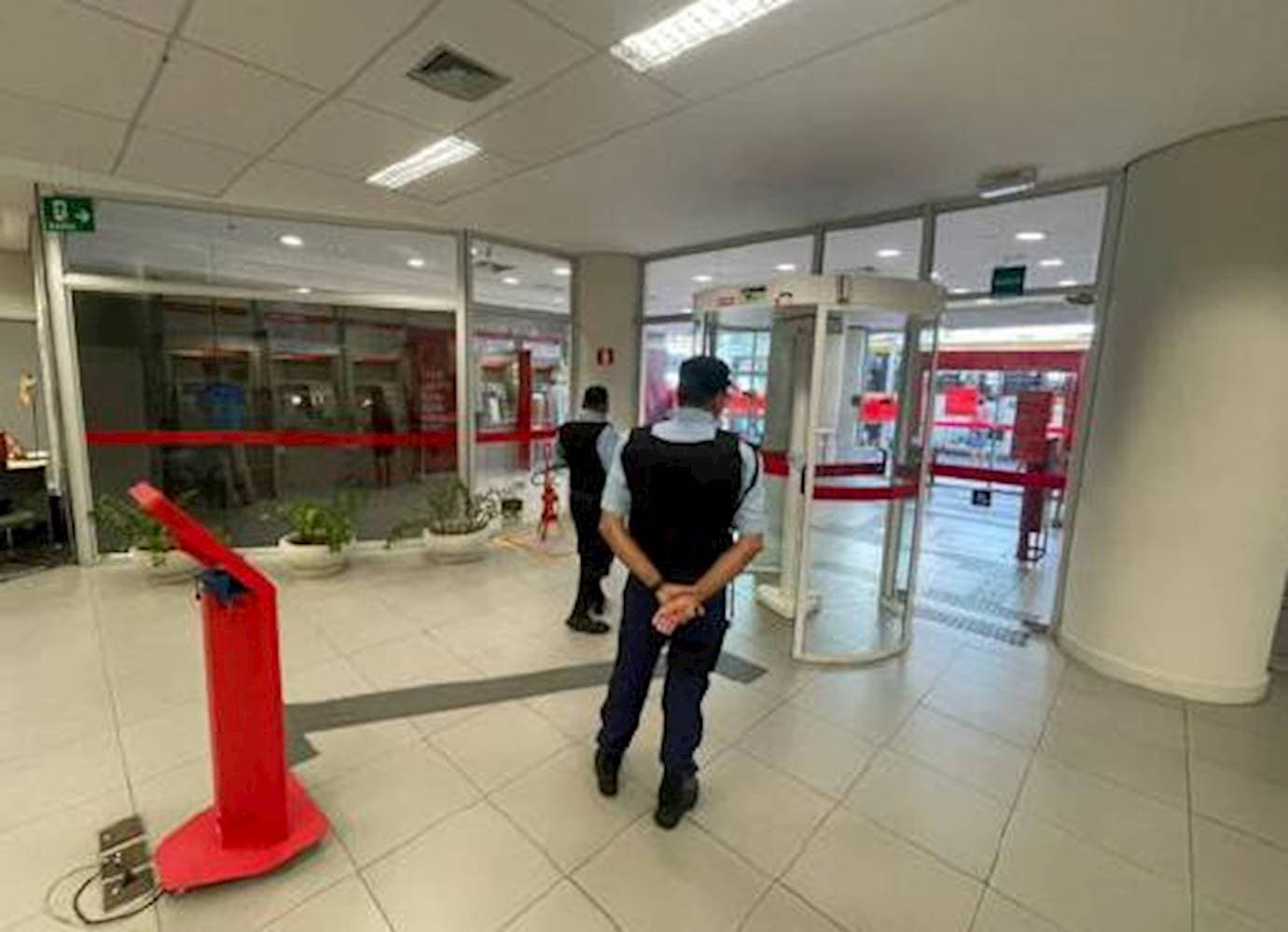 Foto 5 de 15: Comercial em leilão em Recife - PE — Loja Comercial em Santo Antônio - Recife/PE