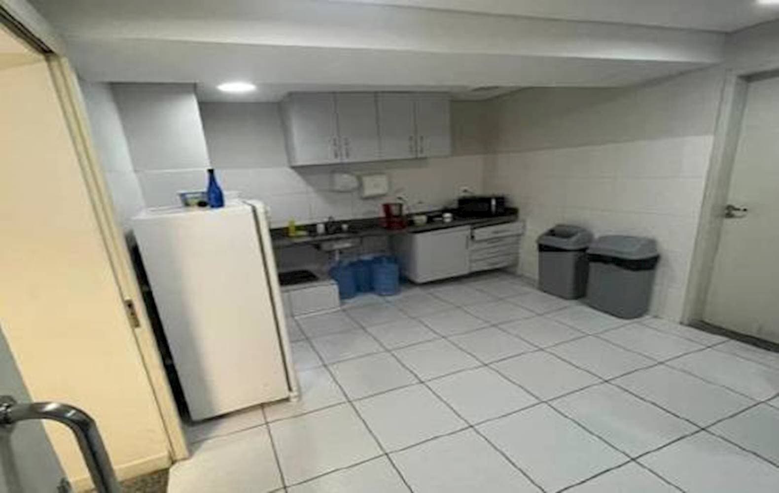Foto 13 de 15: Comercial em leilão em Recife - PE — Loja Comercial em Santo Antônio - Recife/PE