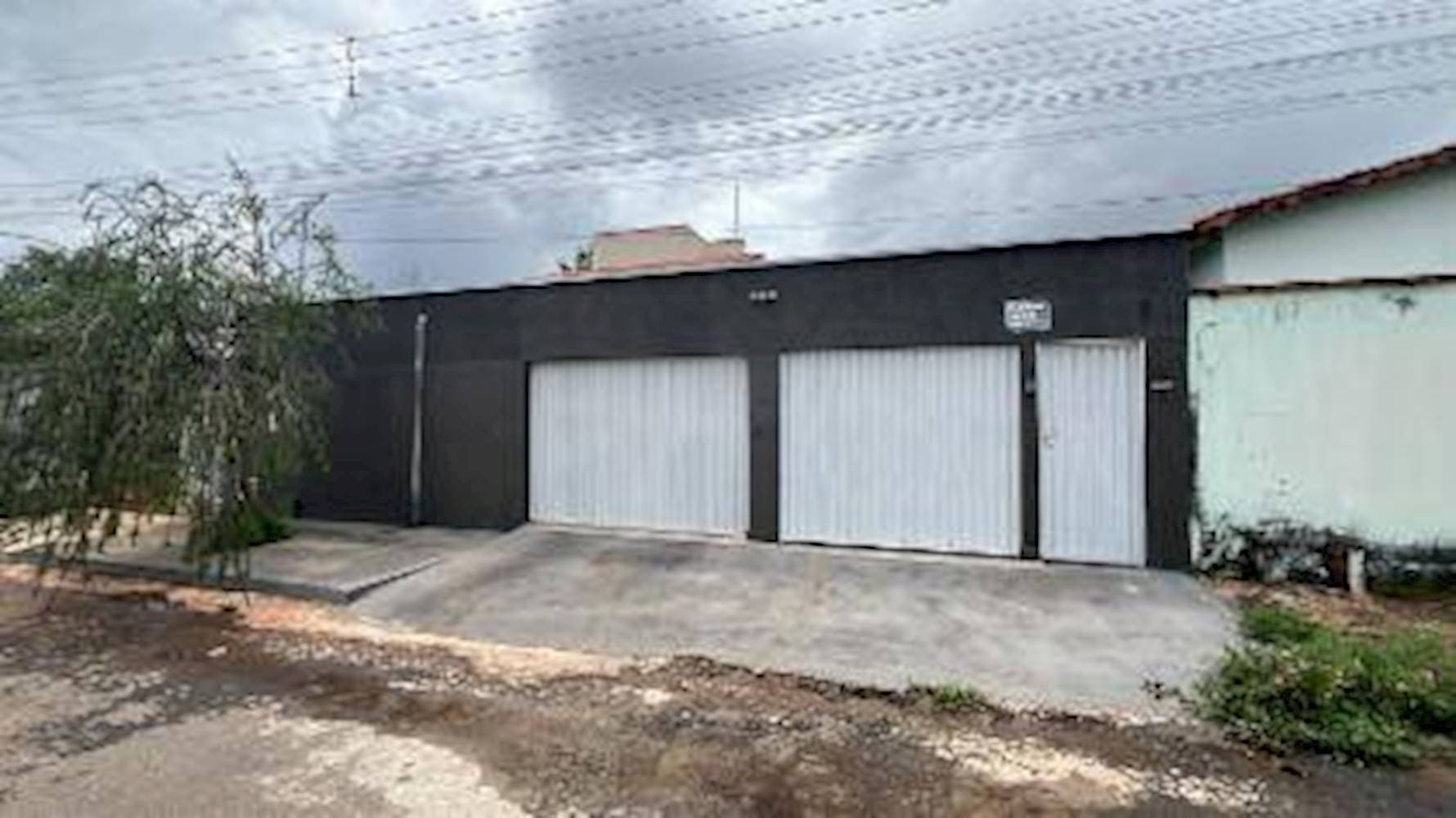 Foto 1 de 3: Casa em leilão em Inhumas - GO — Casa no Jardim Raio De Sol - Inhumas/GO