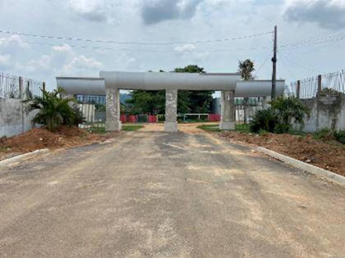 Foto 1 de 24: Casa em leilão em Colniza - MT — Casa em Garça Ii - Colniza/MT