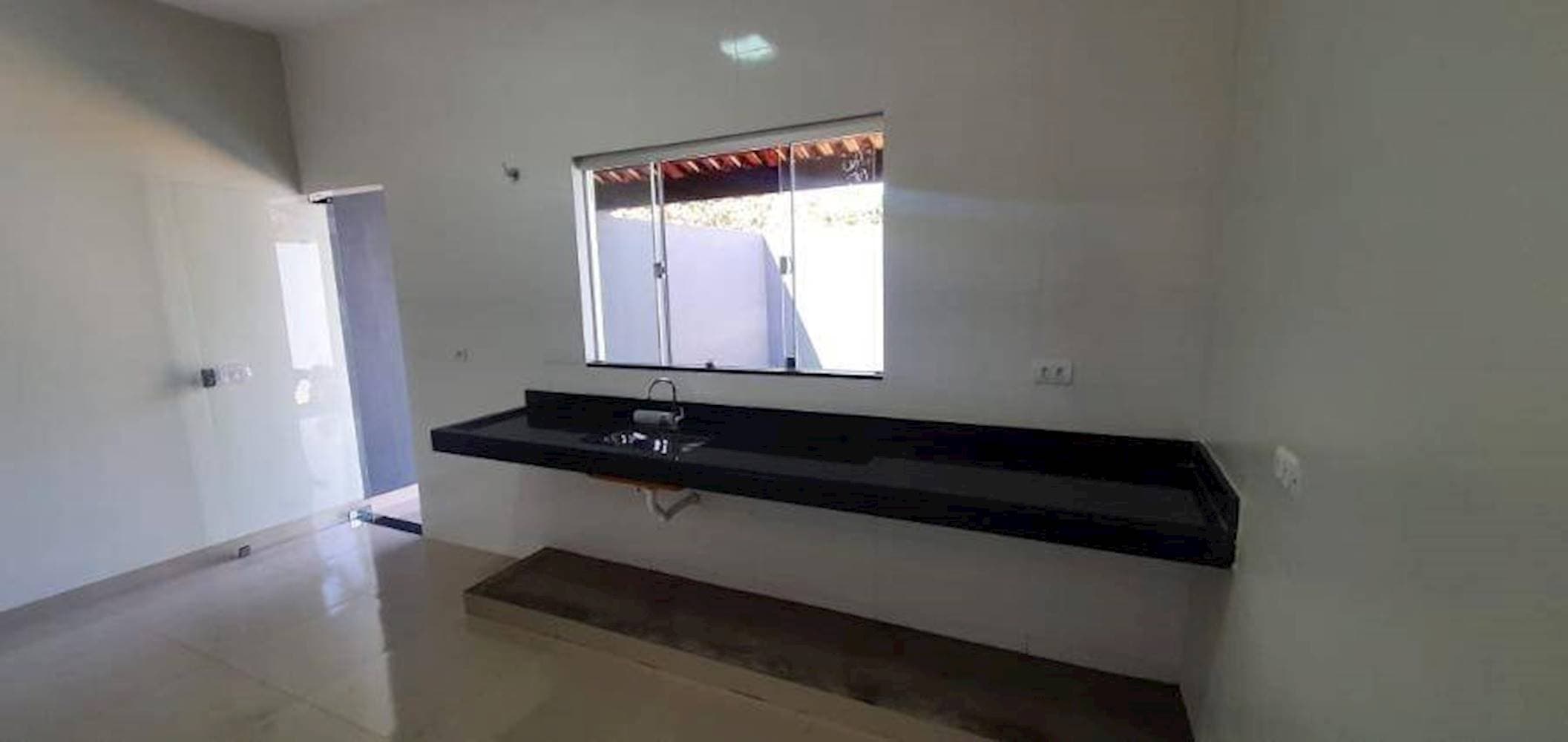 Foto 7 de 13: Casa em leilão em Santa Helena de Goiás - GO — Casa no Bairro  Brasil - Santa Helena de Goiás/GO