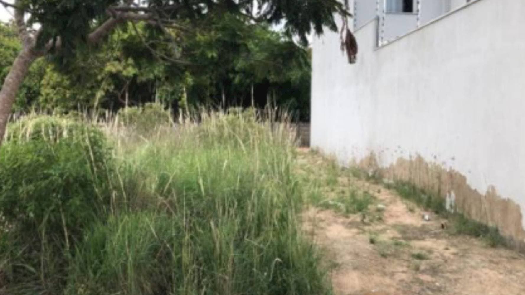 Foto 2 de 4: Terreno em leilão em Feira de Santana - BA — Terreno no Loteamento Vivari Feira de Santana - Registro - Feira de Santana/BA