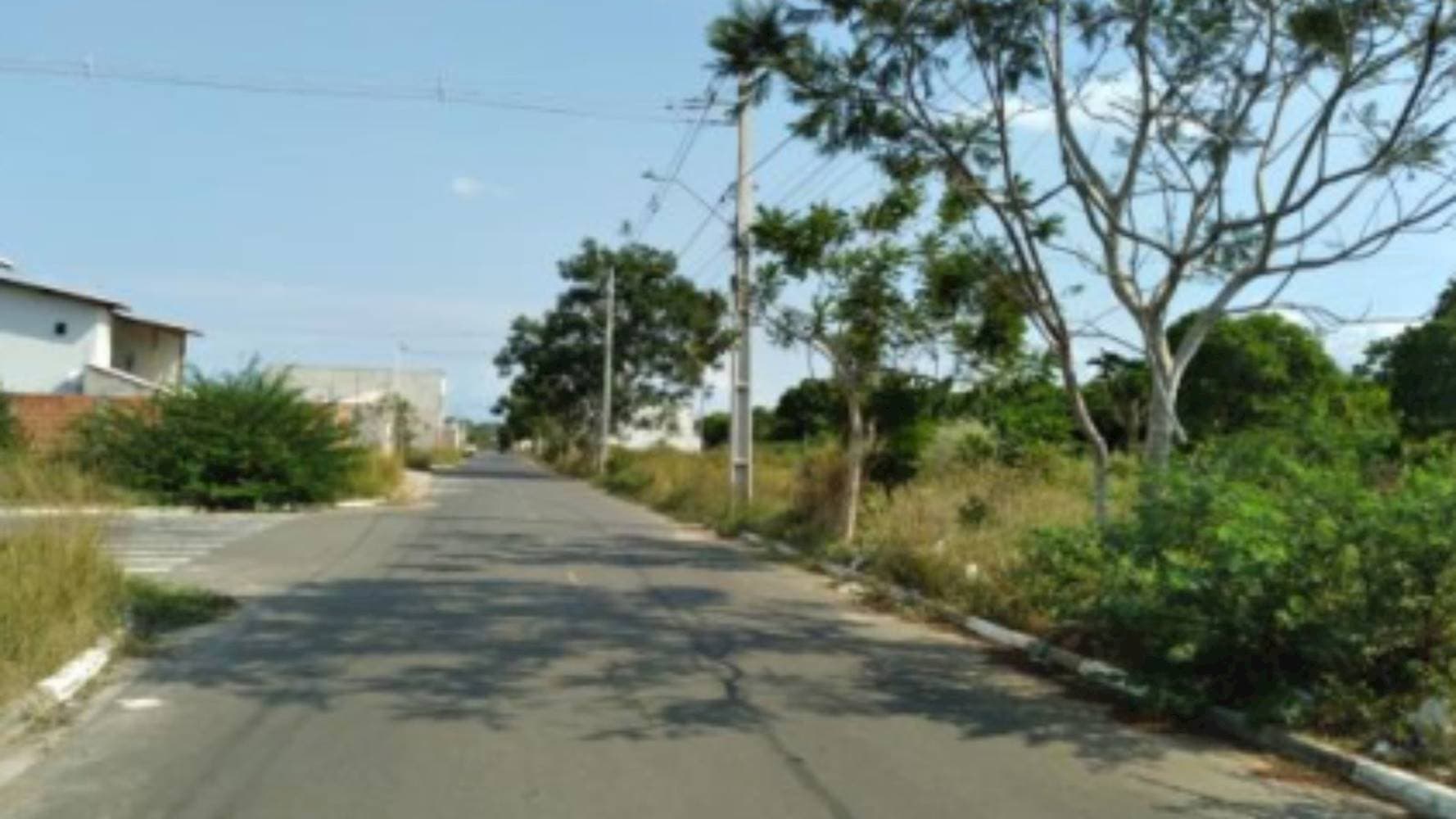 Foto 2 de 3: Terreno em leilão em Feira de Santana - BA — Terreno no Loteamento Vivari Feira de Santana - Registro - Feira de Santana/BA