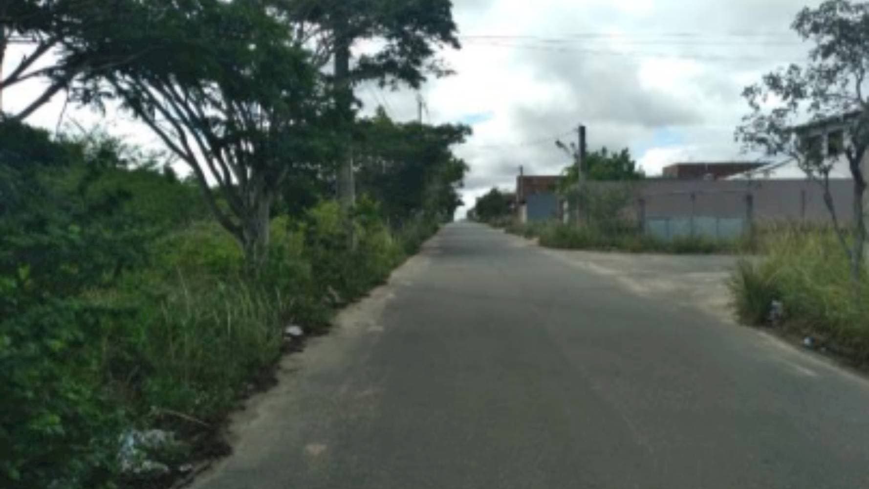 Foto 3 de 4: Terreno em leilão em Feira de Santana - BA — Terreno no Loteamento Vivari Feira de Santana - Registro - Feira de Santana/BA