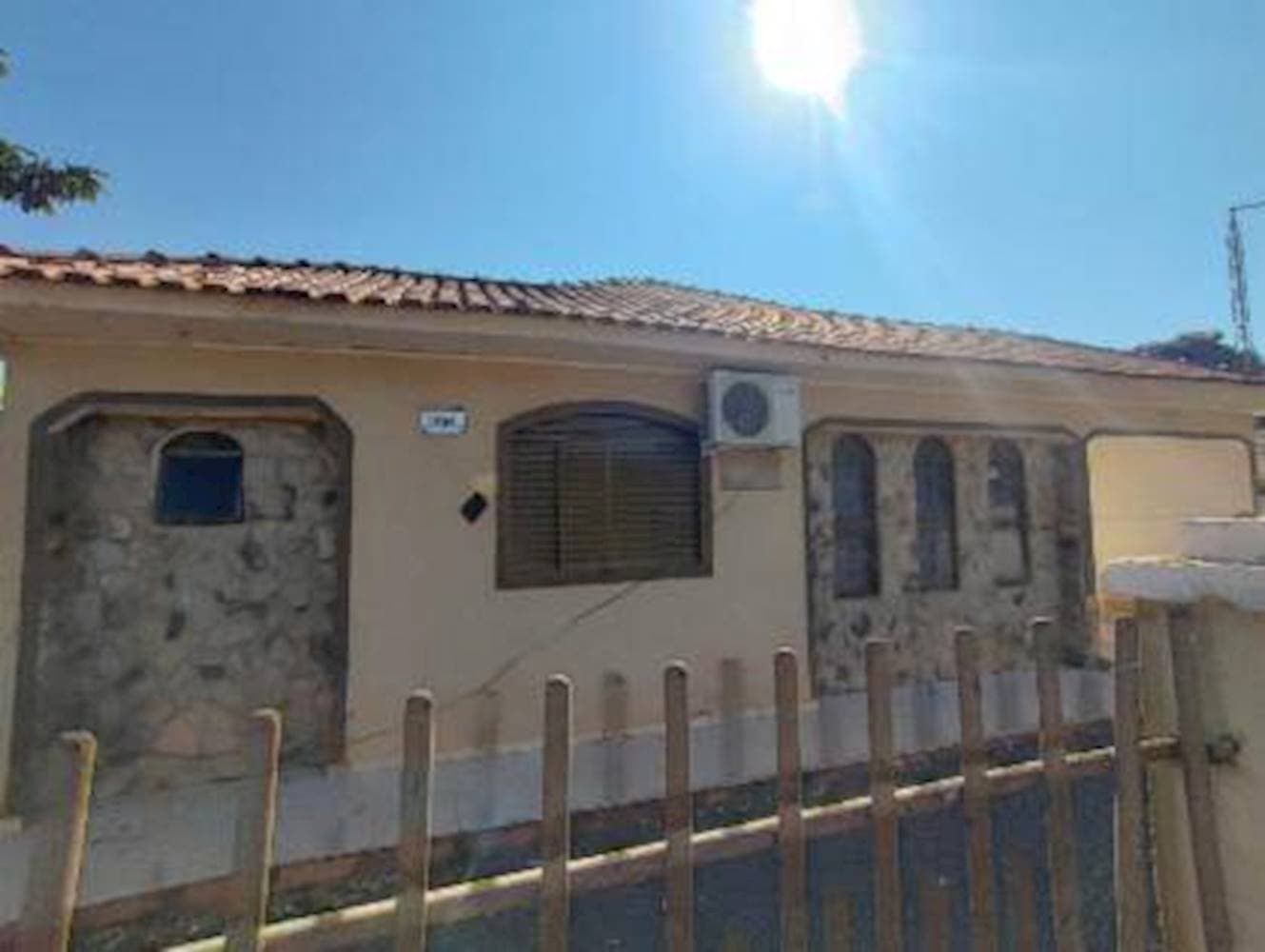 Foto 2 de 13: Casa em leilão em Ângulo - PR — Casa no Centro de Ângulo/PR