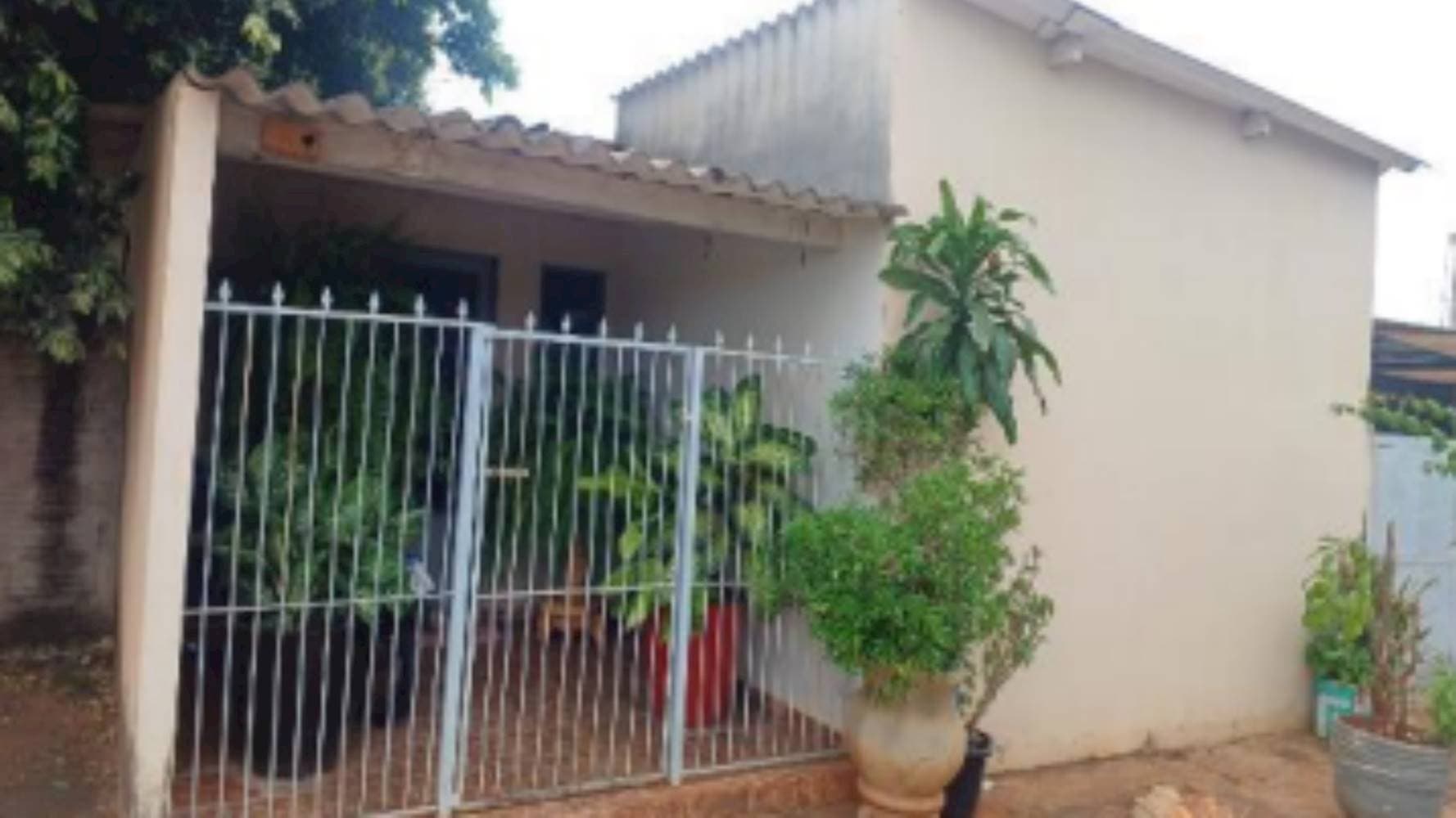 Foto 2 de 4: Casa em leilão em Urânia - SP — Casa em Vicente Filié - Urânia/SP