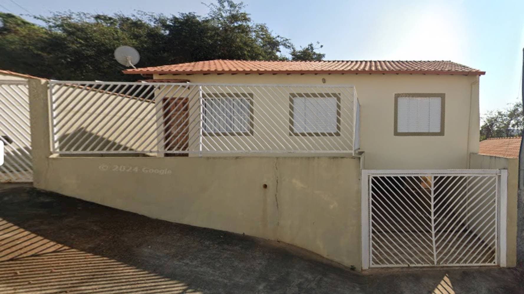 Foto 2 de 6: Casa em leilão em Lavras - MG — Casa no Bairro Morada do Sol em Lavras/MG