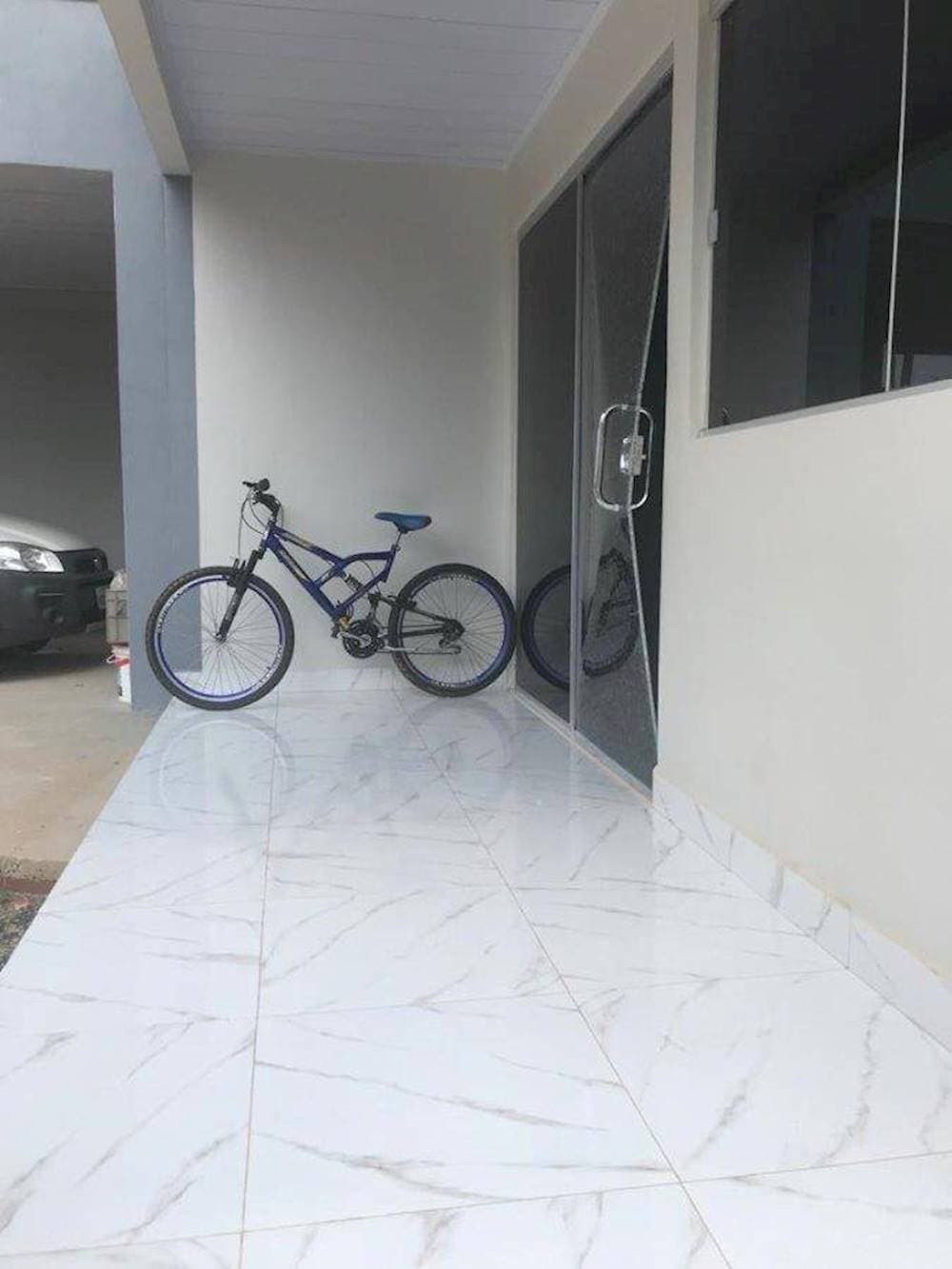 Foto 6 de 13: Casa em leilão em Alta Floresta D'oeste - RO — Casa na Cidade Alta - Alta Floresta Do Oeste/RO
