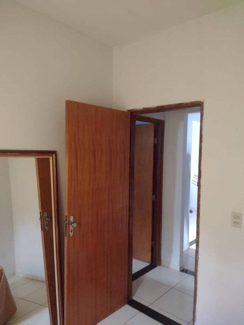 Foto 15 de 28: Casa em leilão em Santa Helena De Goiás - GO — Casa no Centro - Santa Helena De Goiás/GO