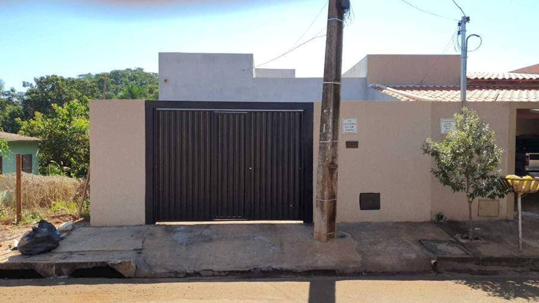Foto 1 de 4: Casa em leilão em Santa Helena De Goiás - GO — Casa no Condomínio Residencial Mendonça - Bairro São Paulo - Santa Helena de Goiás/GO
