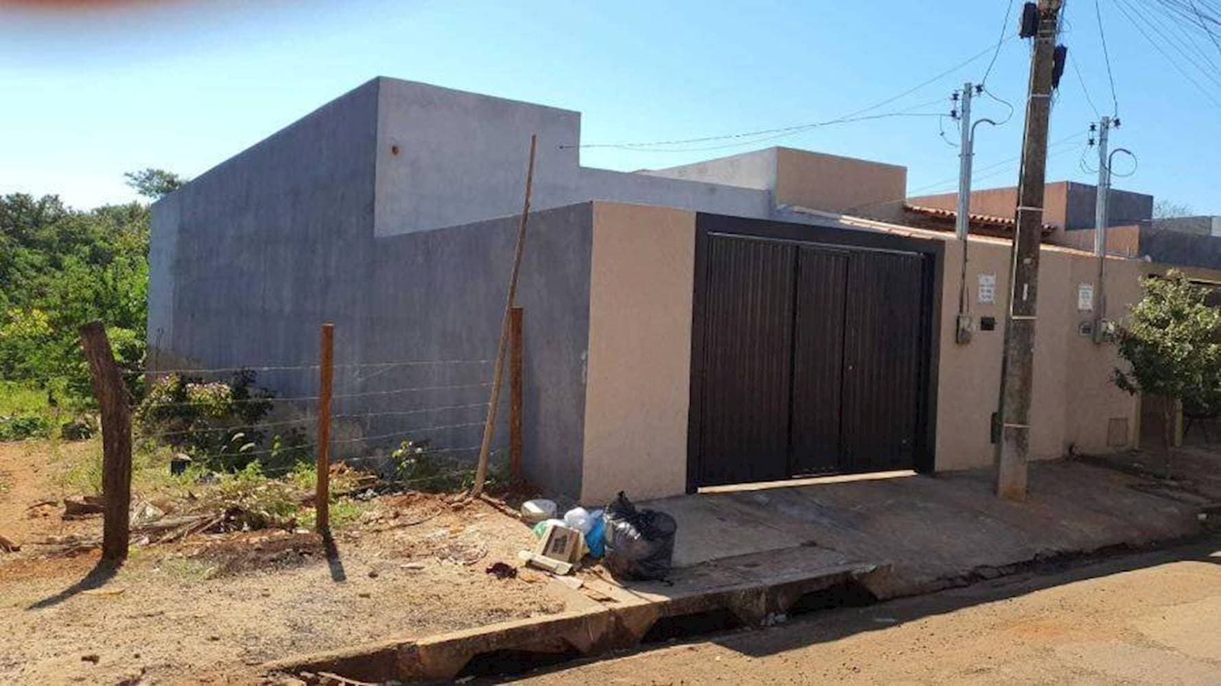 Foto 2 de 4: Casa em leilão em Santa Helena De Goiás - GO — Casa no Condomínio Residencial Mendonça - Bairro São Paulo - Santa Helena de Goiás/GO
