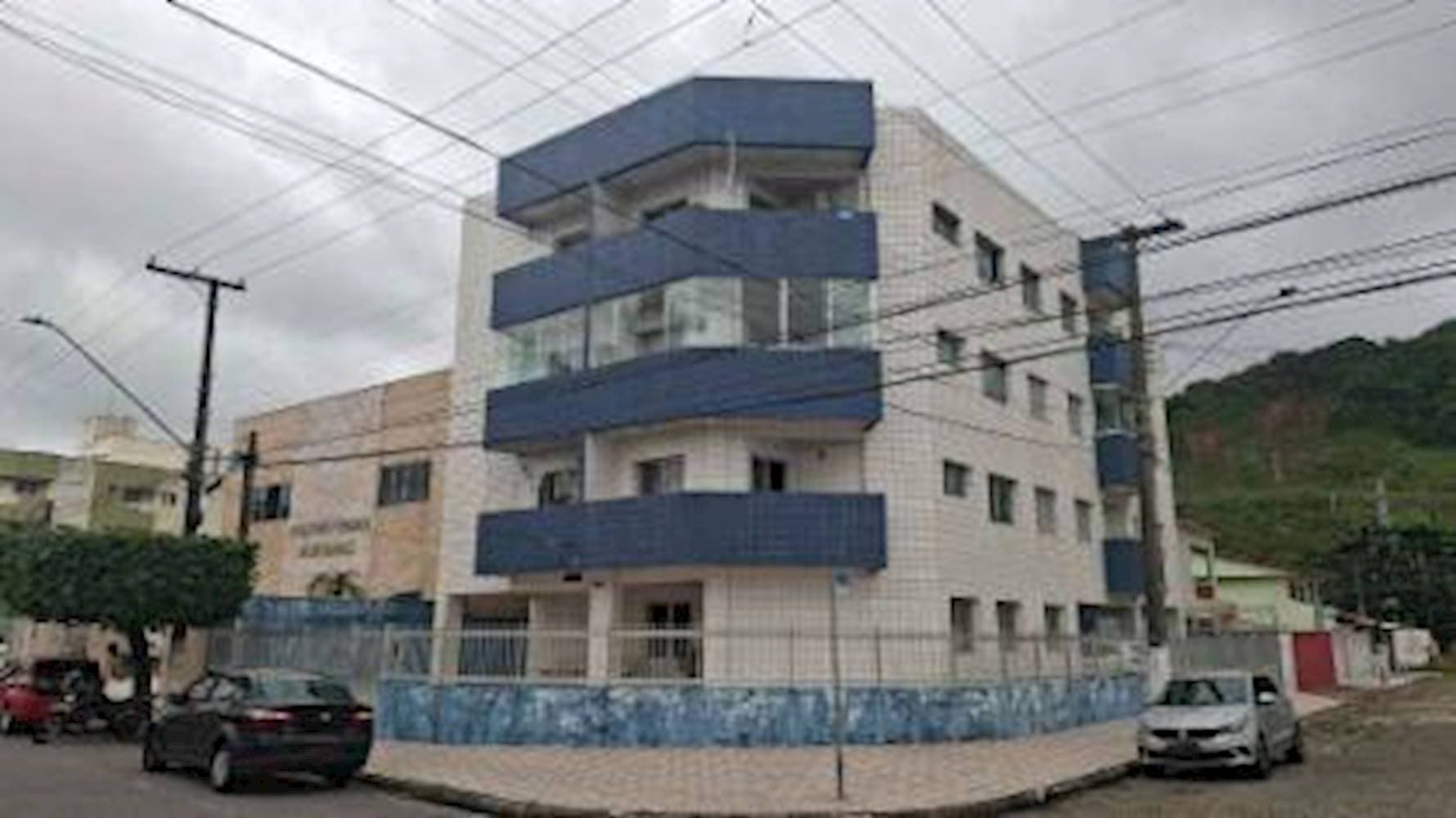 Foto 3 de 7: Apartamento em leilão em Mongaguá - SP — Apartamento no " Edifício Aguapehu Ii" - Jardim Marina - Mongaguá/SP
