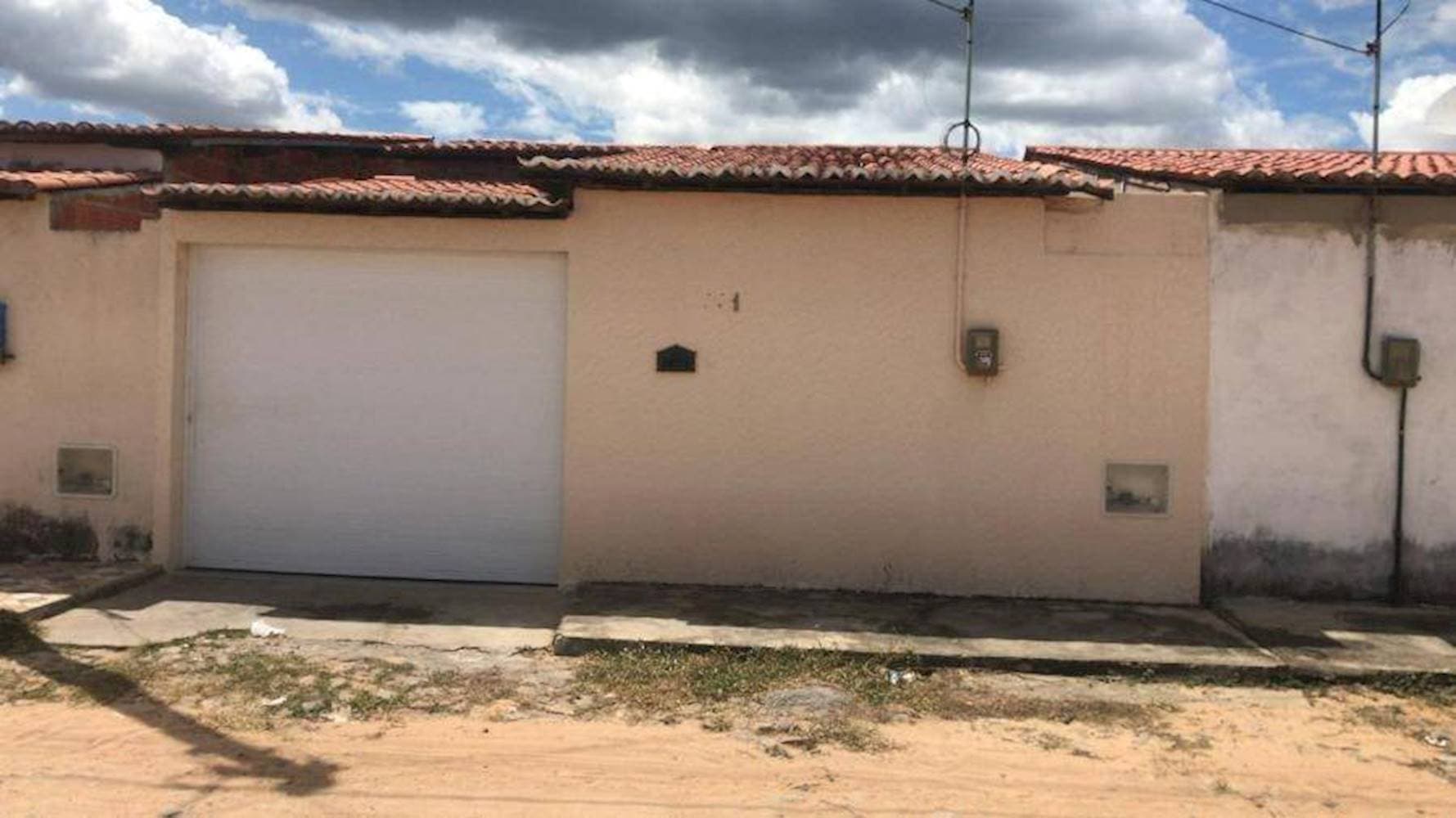 Foto 1 de 18: Casa em leilão em Jaguaribara - CE — Casa no Conjunto Zacarias Júnior - Jaguaribara/CE