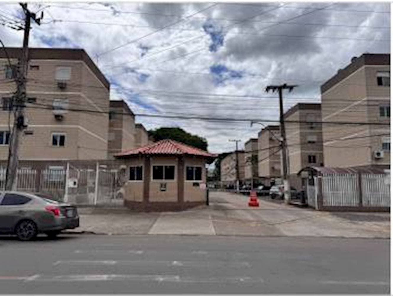 Foto 2 de 3: Apartamento em leilão em Esteio - RS — Apartamento no Centro - Esteio/RS