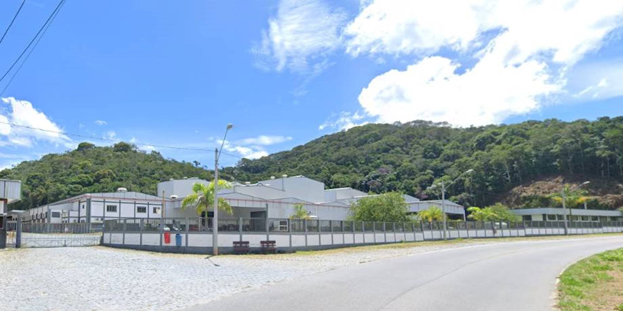 Foto 1 de 17: Comercial em leilão em Bom Jardim - RJ — Galpão em Barra Alegre - Bom Jardim/RJ