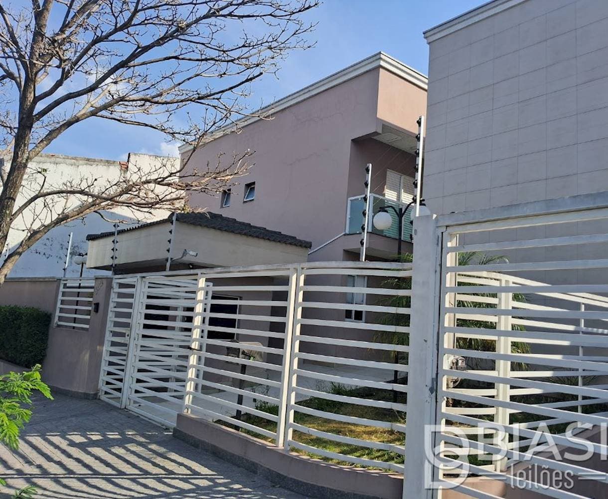 Foto 2 de 9: Casa em leilão em Osasco - SP — Casa na Vila Osasco em Osasco/SP