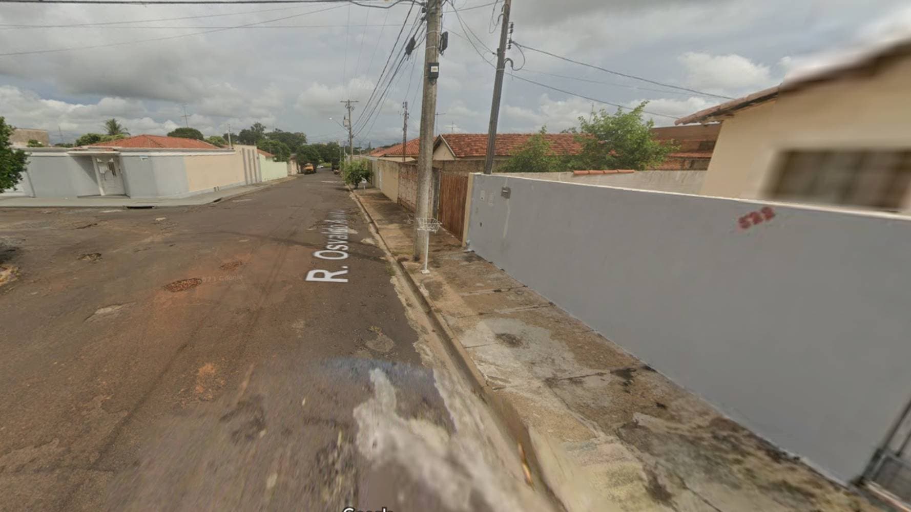 Foto 3 de 5: Casa em leilão em Araçatuba - SP — Casa em Guanabara - Araçatuba/SP