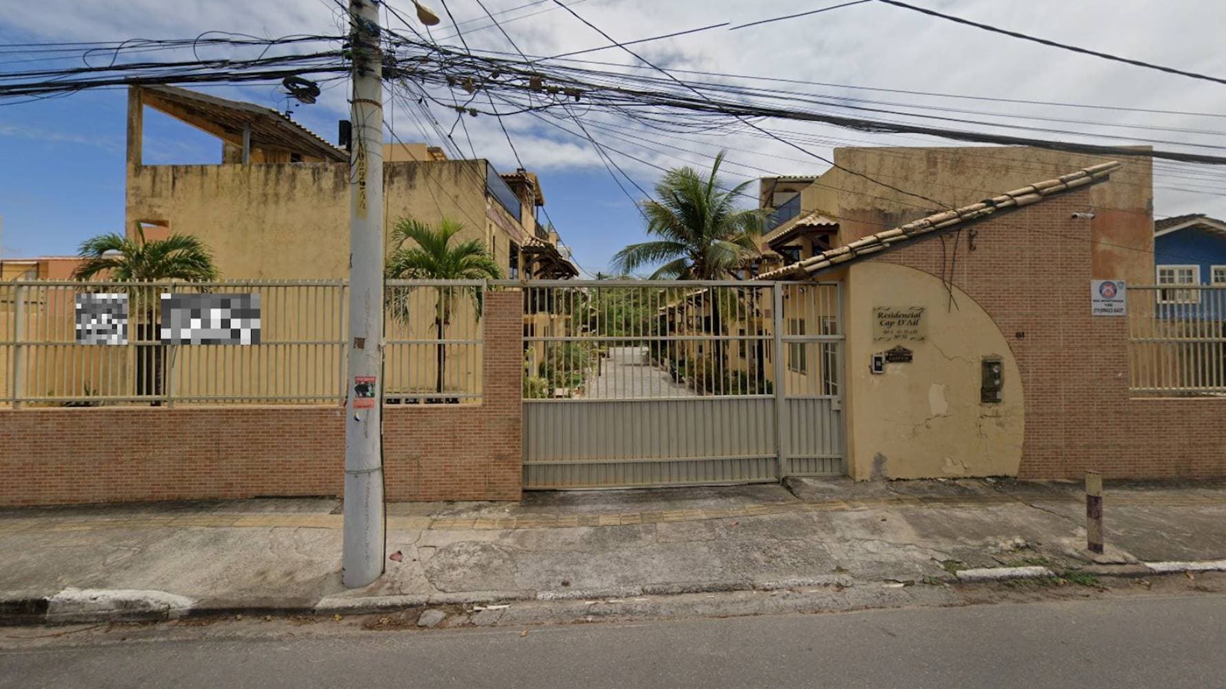 Foto 1 de 5: Casa em leilão em Lauro De Freitas - BA — Casa no "Condomínio Residencial Cap D'ail' - Ipitanga -  Lauro de Freitas/ BA