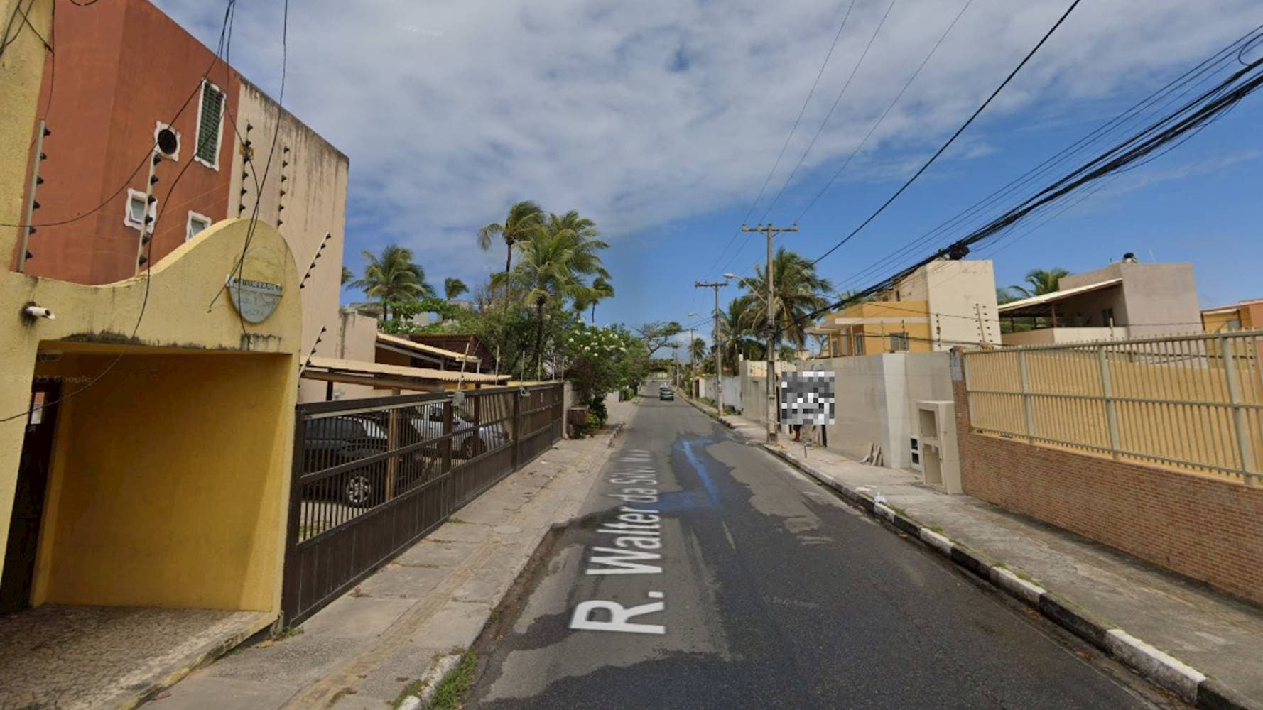 Foto 4 de 5: Casa em leilão em Lauro De Freitas - BA — Casa no "Condomínio Residencial Cap D'ail' - Ipitanga -  Lauro de Freitas/ BA