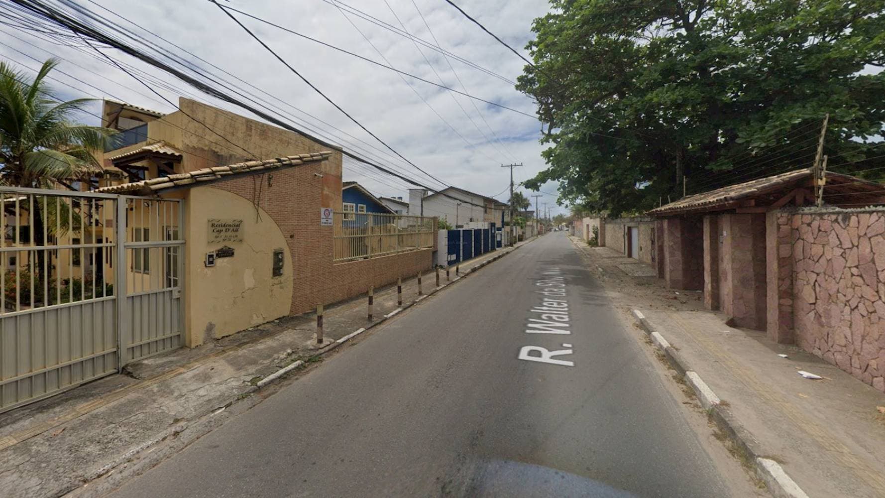 Foto 5 de 5: Casa em leilão em Lauro De Freitas - BA — Casa no "Condomínio Residencial Cap D'ail' - Ipitanga -  Lauro de Freitas/ BA