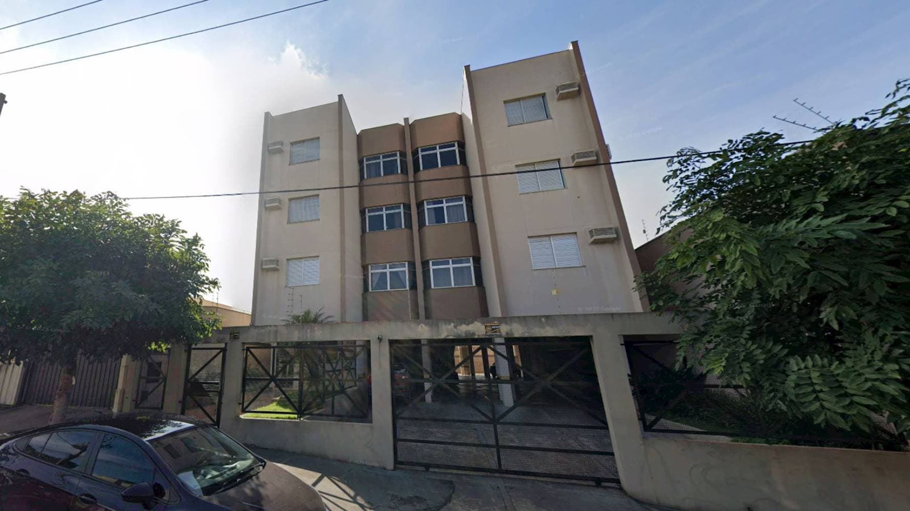 Foto 3 de 6: Apartamento em leilão em Cambé - PR — Apartamento no "Condomínio Residencial San Marino" - Centro - Cambé/PR