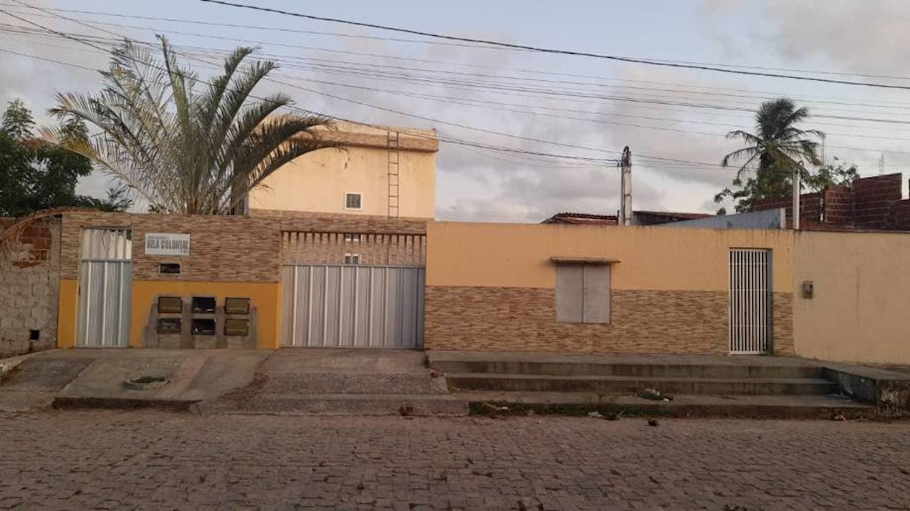 Foto 2 de 13: Casa em leilão em São Gonçalo Do Amarante - RN — Casa no "Condomínio Vila Colonial" - Olho D'água - São Gonçalo Do Amarante/RN