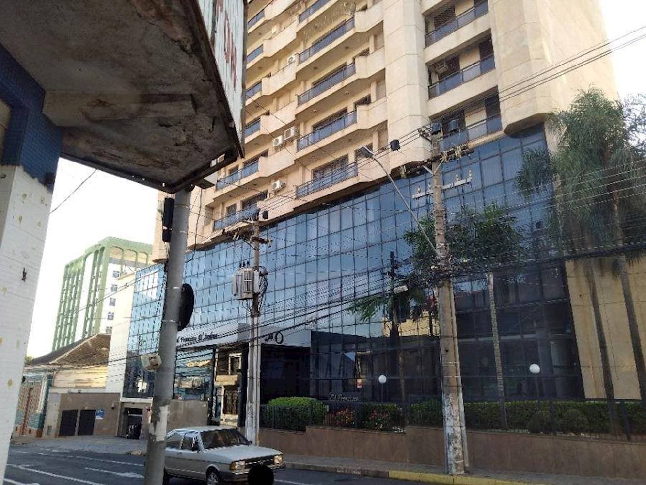 Foto 1 de 8: Apartamento em leilão em Limeira - SP — Apartamento no Centro - Limeira/SP