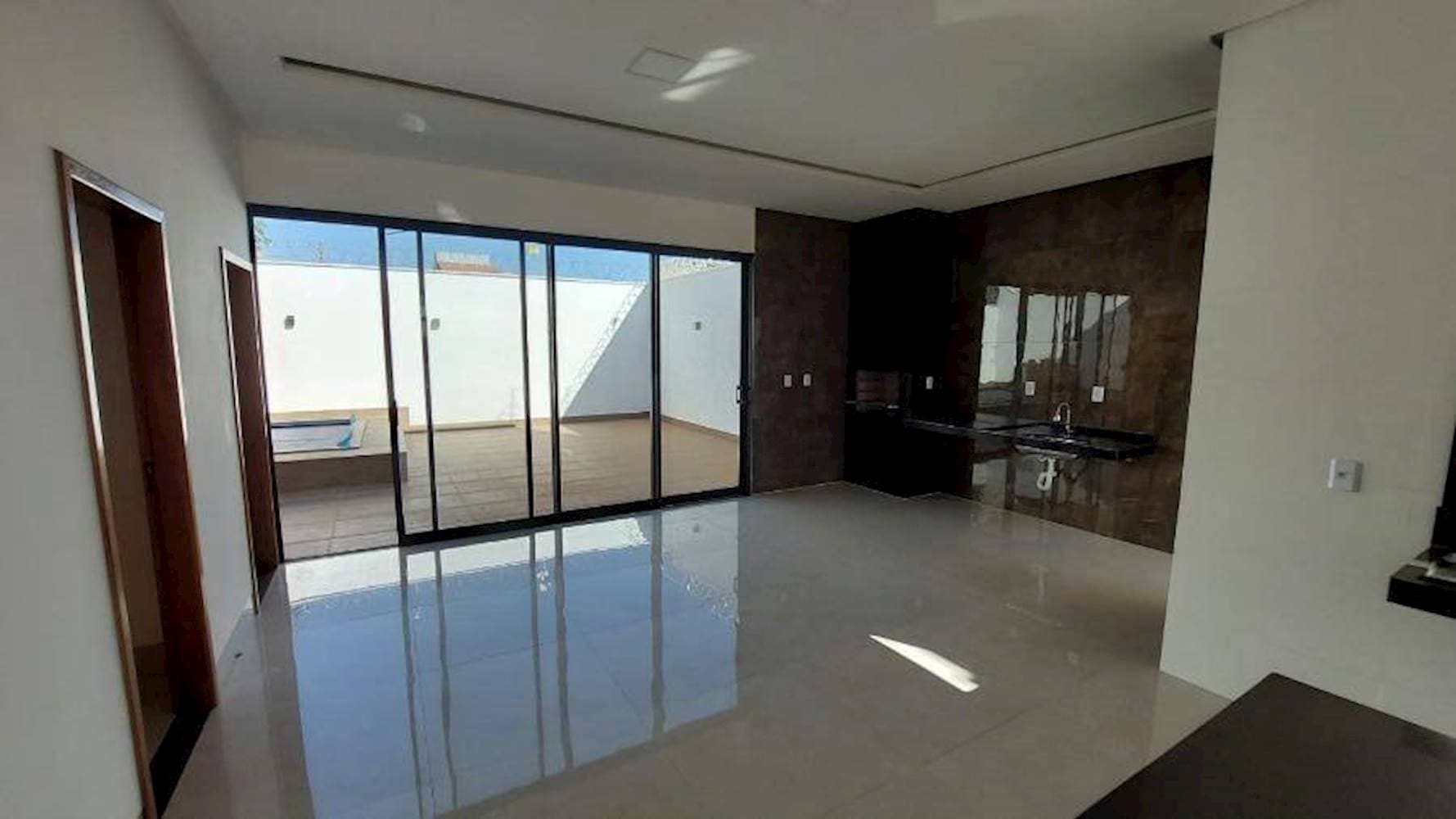 Foto 7 de 15: Casa em leilão em Trindade - GO — Casa no Jardim Primavera - Trindade/GO